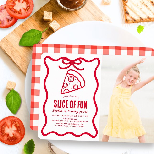 Slice of Fun Red Hand-drawn Pizza Photo Birthday Einladung (Von Creator hochgeladen)