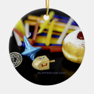 SlipperyJoe Chanukka symbolisches Stilleben Feiert Keramik Ornament