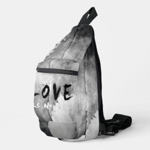 SlipperyJoe-Liebe hat keine Hautfarbe Crossbody Bag