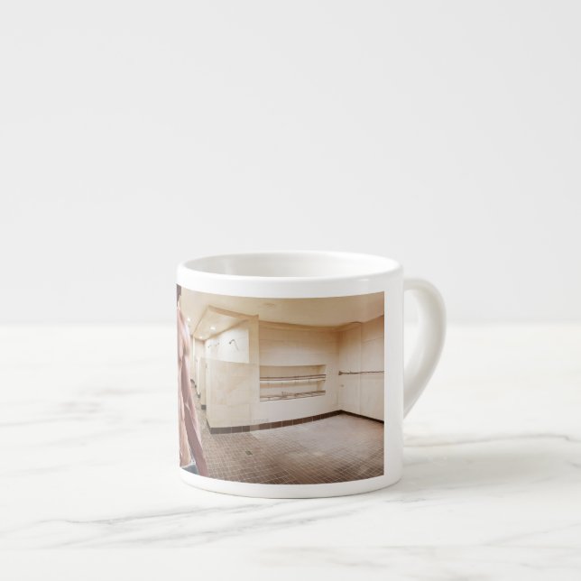 SlipperyJoe-Muschelmuskulatur-Armbanduhr Espressotasse (Vorderseite Rechts)