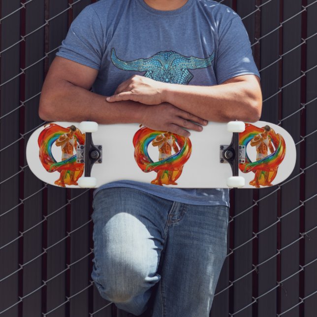 SlipperyJoe's auffallend moderne, Pride-themed mas Skateboard (Außenbereich 3)