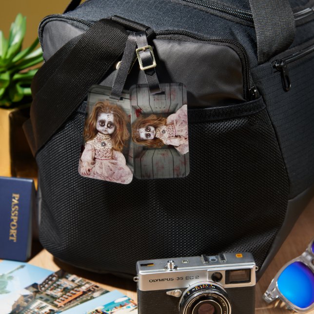 SlipperyJoe's gruselige Puppe blass Gesicht grusel Gepäckanhänger (Vorderseite & Rückseite)