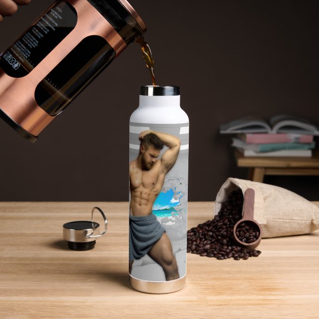 SlipperyJoe's Handtuch gebrochen, weiße Ziegelwand Trinkflasche (Kaffee)