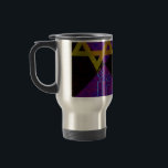 SlipperyJoe's Happy Hanukkah Star von David menora Reisebecher<br><div class="desc">SlipperyJoe's Happy Hanukkah Star von David menorah Dreidel künstlerische Feier Candles Jüdische Hebräische Chanukah Schenkungen Dekorationen Judaismus Religionskultur religiöse Praktiken Traditionen geometrische symbolische Gestaltungstiefe Kontrast Ordnung Symmetrie</div>