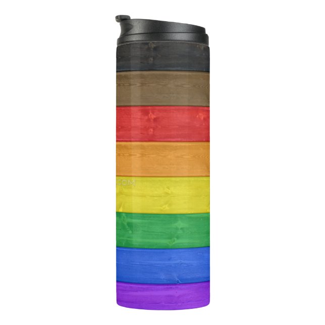 SlipperyJoe's Inclusive Gay Pride Flag strukturier Thermosbecher (Nach rechts gedreht)