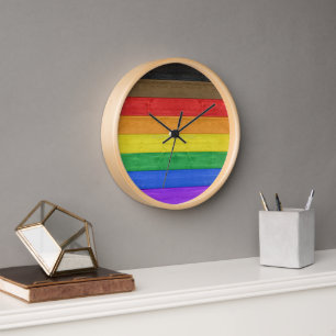 SlipperyJoe's Inclusive Gay Pride Flag strukturier Uhr