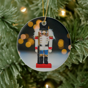 SlipperyJoes klassischer Weihnachts-Nussknacker-Sc Keramik Ornament