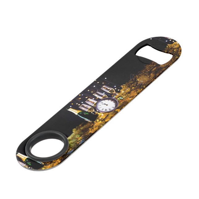 SlipperyJoe's New Year thrilling moments classic c Speed Flaschenöffner (Rückseite Schrägansicht)