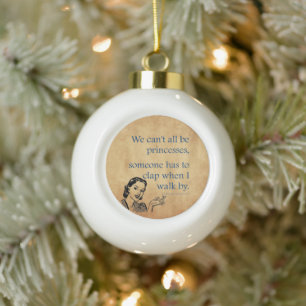 SlipperyJoe's Prinzessinnen klatschen Vintage Post Keramik Kugel-Ornament