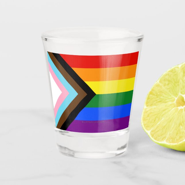 SlipperyJoe's Progress Pride Flag Gay-Geschenke LG Schnapsglas (Vorderseite)