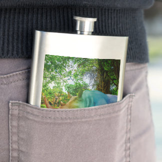 SlipperyJoe's rhinoceros lush tropical setting pri Flachmann