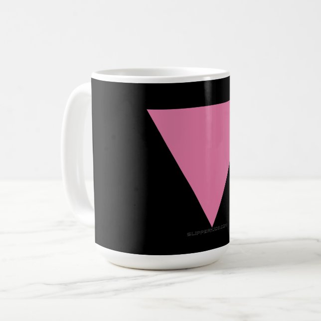 SlipperyJoe's rosa Triangle-Symbol in rosa Kaffeetasse (Vorderseite Links)