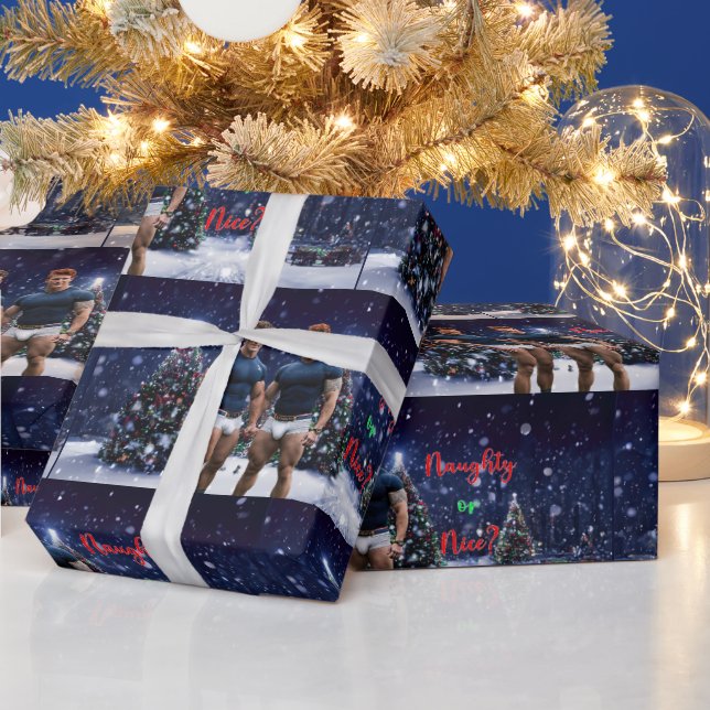 SlipperyJoe's schneebedeckte Weihnachtsbaum Geschenkpapier (Feiertage)