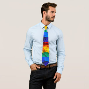 SlipperyJoe's schwule Regenbogenflagge weht rot or Krawatte