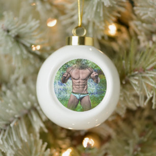 SlipperyJoe's weißer muskulöser sexy Mann Speedo s Keramik Kugel-Ornament