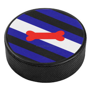 SlipperyJoes Welpen-Spiel-Stolzflagge ausdrücken K Eishockey Puck