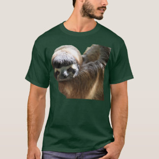 Sloth-Foto auf dunklem Shirt