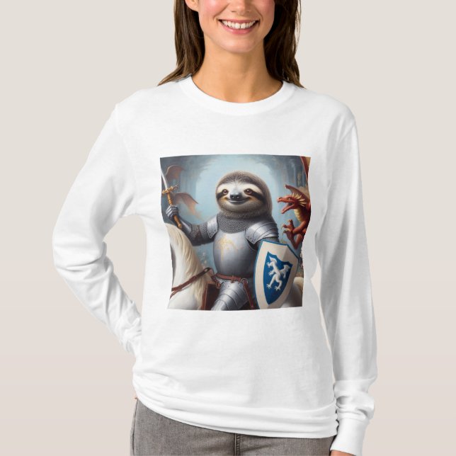 Sloth Knight Fighting Dragons T-Shirt (Vorderseite)