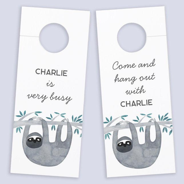 Sloth Personalisiert Türanhänger (Sloth personalized come in or stay out door hanger sign)