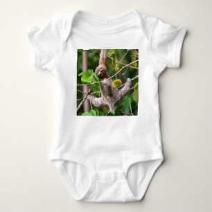Sloth-Shirt Baby Strampler