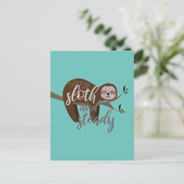 Sloth und Steady Postkarte (Stehend Vorderseite)