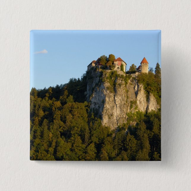 Slowenien, Bled, Bled-See, Bled-Schloss auf Button (Vorderseite)