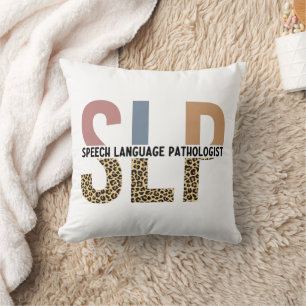 SLP-Sprecher Pathologe Leopard Print Typografy Kissen