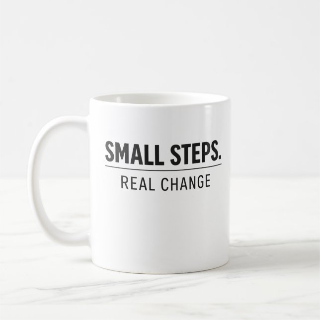 Small Steps Real Change – Minimal Motivation Hoodi Kaffeetasse (Links)