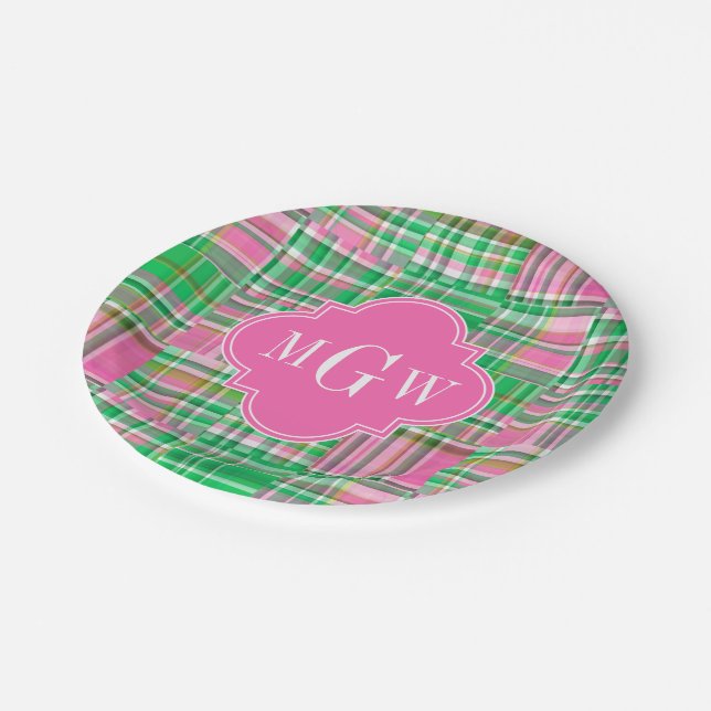 Smaragd Heiß Rosa Preppy Patchwork Madras Monogram Pappteller (Schrägansicht)