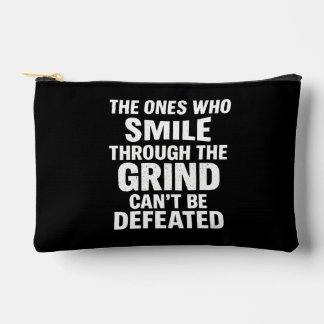 Smile-Grind-Gymnastik-Zitat mit weißem Text Zubehörtasche