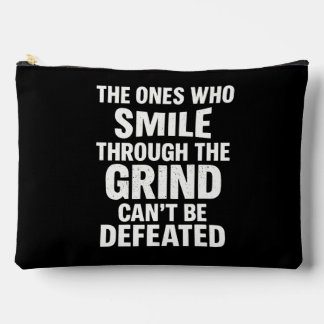 Smile-Grind-Gymnastik-Zitat mit weißem Text Zubehörtasche