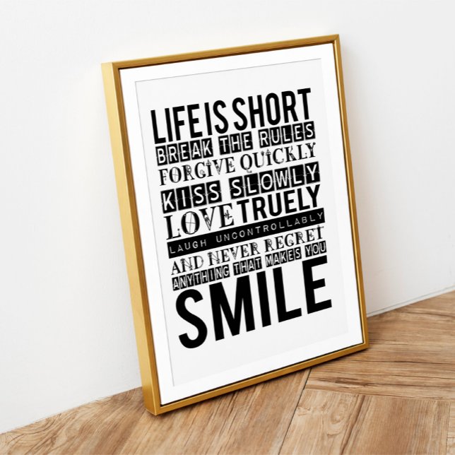 Smile Quotes Typography Poster (Von Creator hochgeladen)