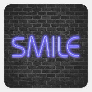 SMILE Text in Neonleuchten auf Backstein Quadratischer Aufkleber