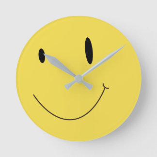 Smile Yellow Happy Face 009 Runde Wanduhr