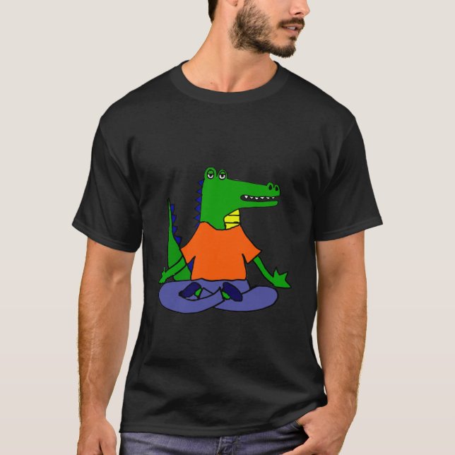 Smilealottes Alligator Doing Yoga T-Shirt (Vorderseite)