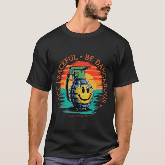 Smiley Grenade | Bold Rebel T - Shirt (Vorderseite)