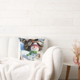 Smiley Little Snowman in Red Hat Kissen