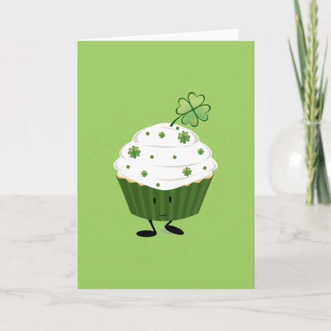 Smiling St. Patrick's Day Cupcake Karte (Vorderseite)