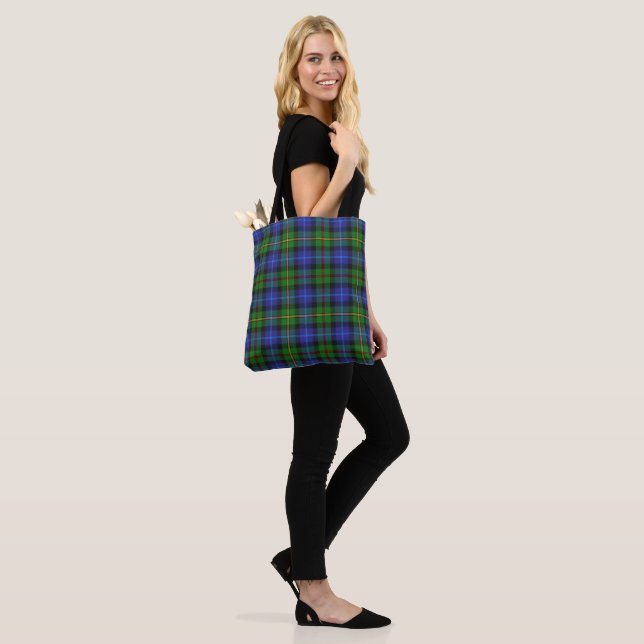 Smith Clan Tartan Kariertes schottisches Muster (Am Model)