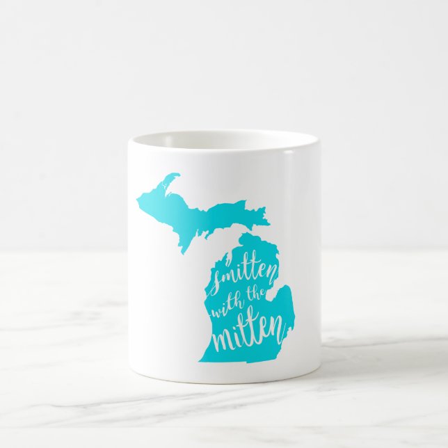 Smitten mit der Handschuh-Tasse Tasse (Mittel)