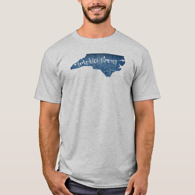 Smokies Strong North Carolina Wood Gran T-Shirt (Vorderseite)
