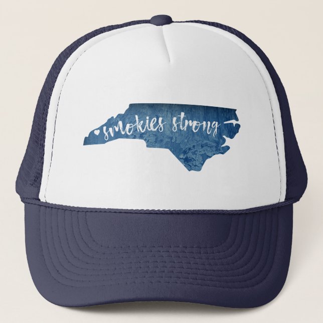 Smokies Strong North Carolina Wood Gran Truckerkappe (Vorderseite)
