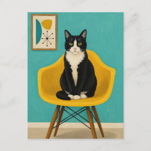 Smoking-Katze auf gelbem Mid-Century-Stuhl Postkarte