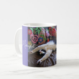 Smoking-Katze Niedlich beim Mexikaner-Welle machen Kaffeetasse