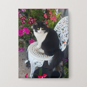Smokingkatze Süß mit hübschen Blumen Schwarze Katz Button