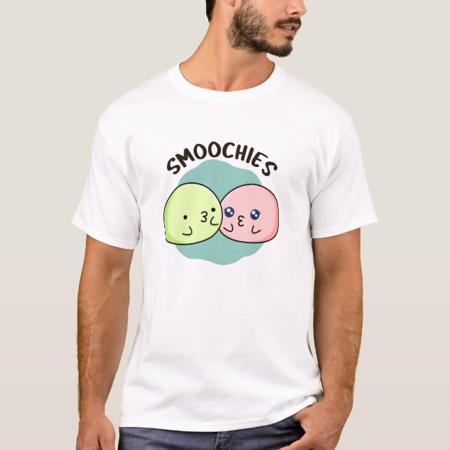 Smoochies Funny Kissing Mochi Pun T-Shirt (Vorderseite)