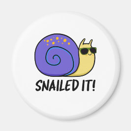 Snail Pub Magnet