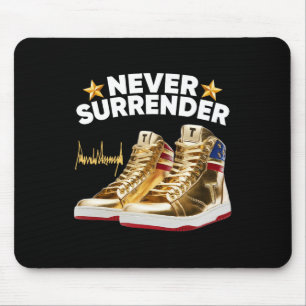 Sneakers geben sich nie auf mousepad