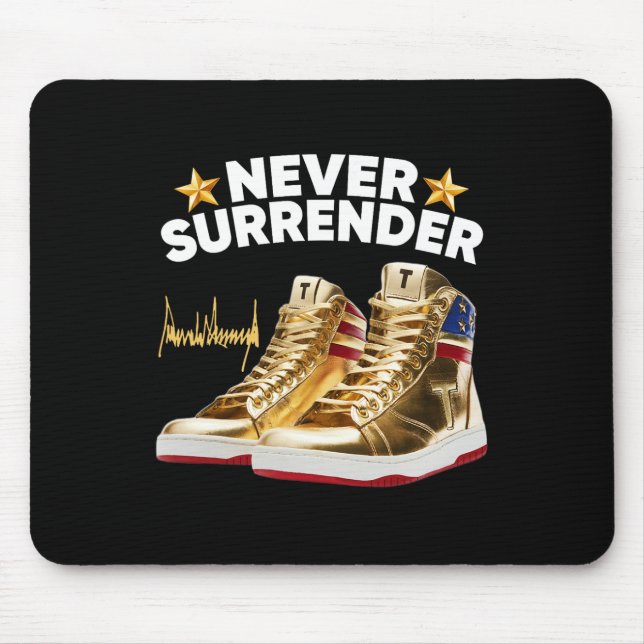 Sneakers geben sich nie auf mousepad (Vorne)