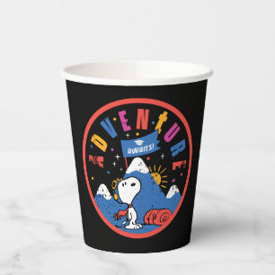 Snoopy Abenteuer Wartet Bergdesign Zur Abschlussfe Pappbecher